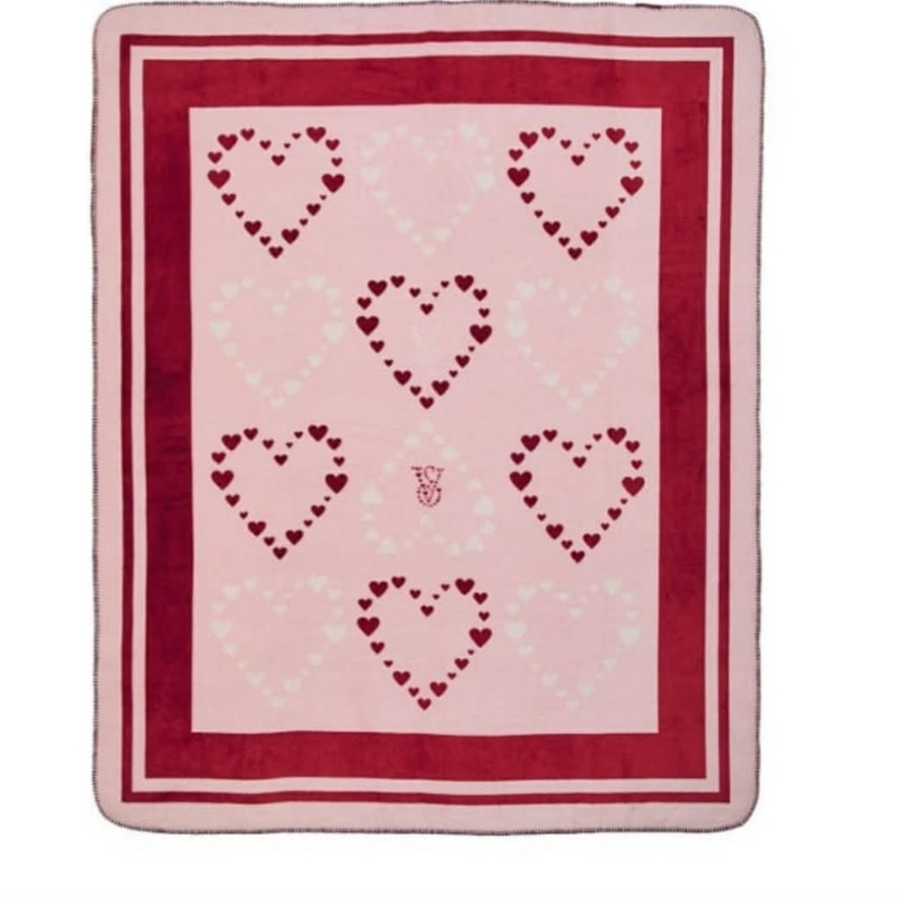 Victoria Secret Plush Blanket NIP